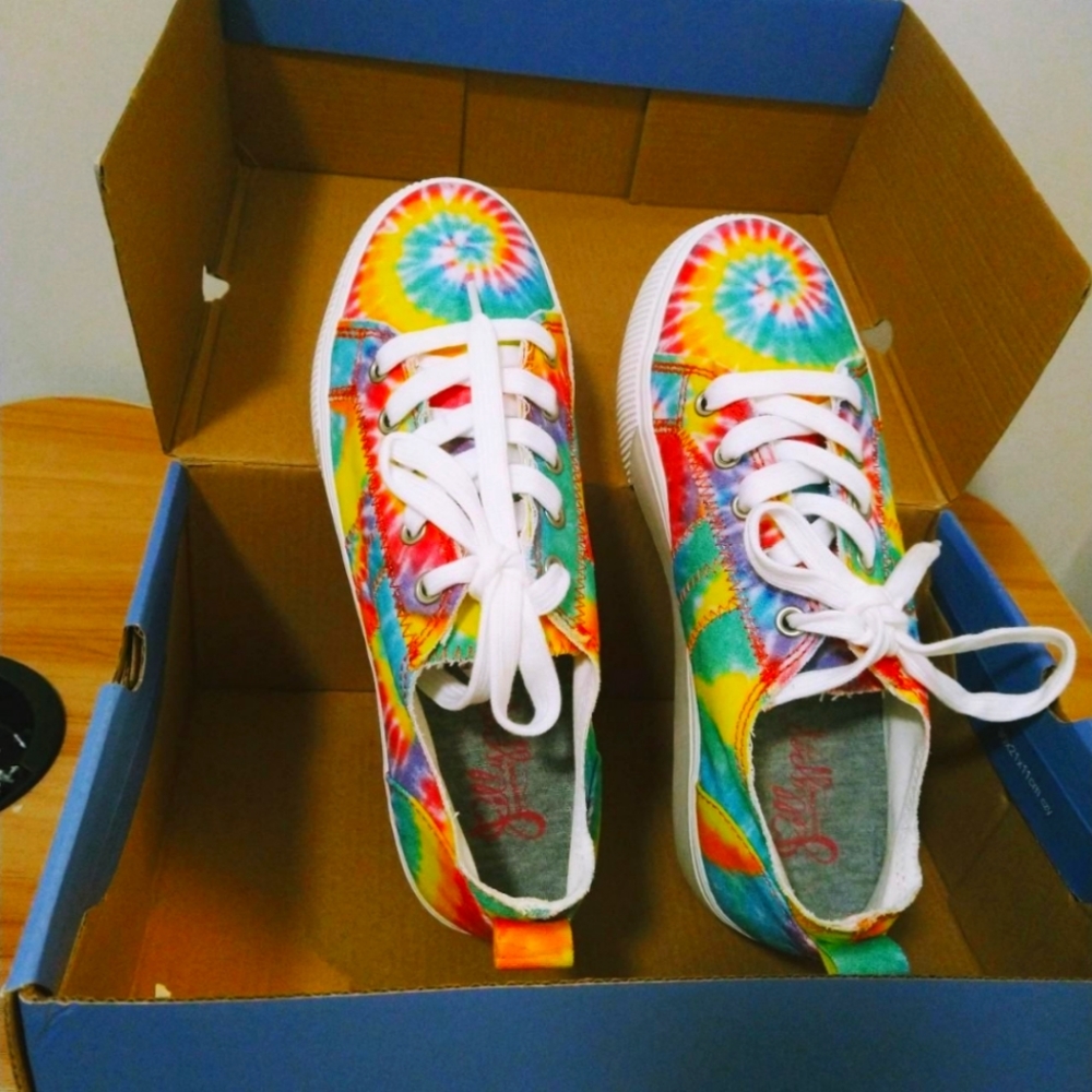 Psychedelic Rainbow Canvas Platform Sneakers